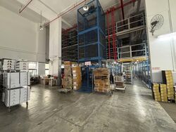 Sulisam Building (D13), Warehouse #572985741